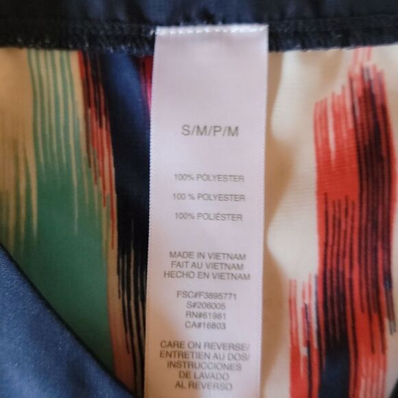 Avon summer blouse Size M - Picture 6 of 6
